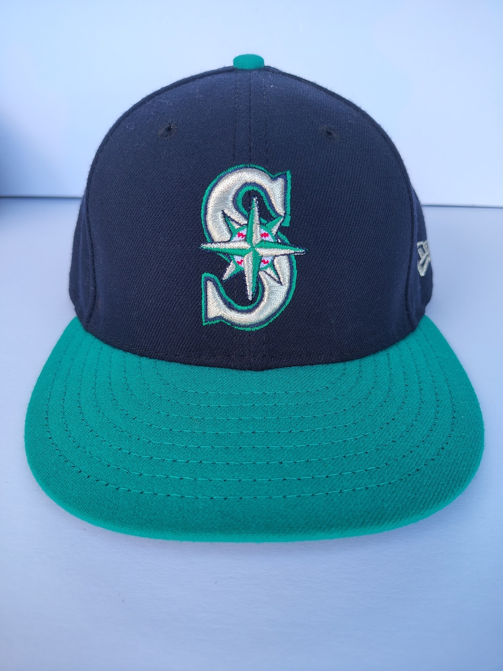 New Era 59FIFTY Seattle Mariners Low Profile Fitted Hat 7 1/4 Navy/Teal